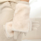Gants femme, portés en extérieur