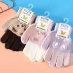 Gants enfant tricotés, vue de dos