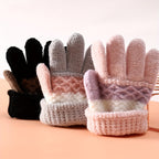 Gants enfant maternelle, vue détail