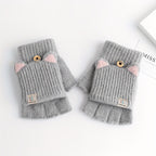 Mitaines enfant oreilles de chat, vue détail
