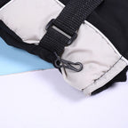 Détail du serrage au poignet et du mousqueton, gants de ski enfant