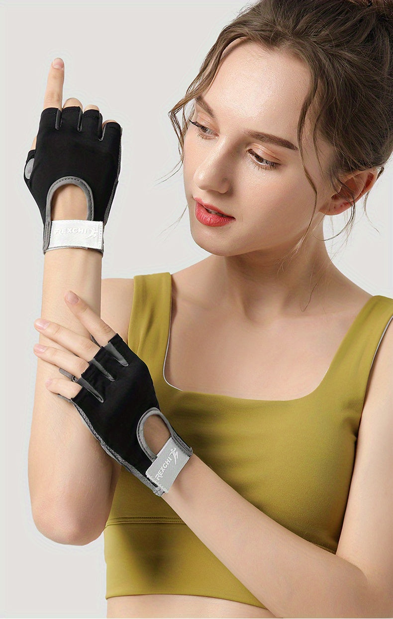 Gants de vélo demi-doigts noirs portés, poignet réglable