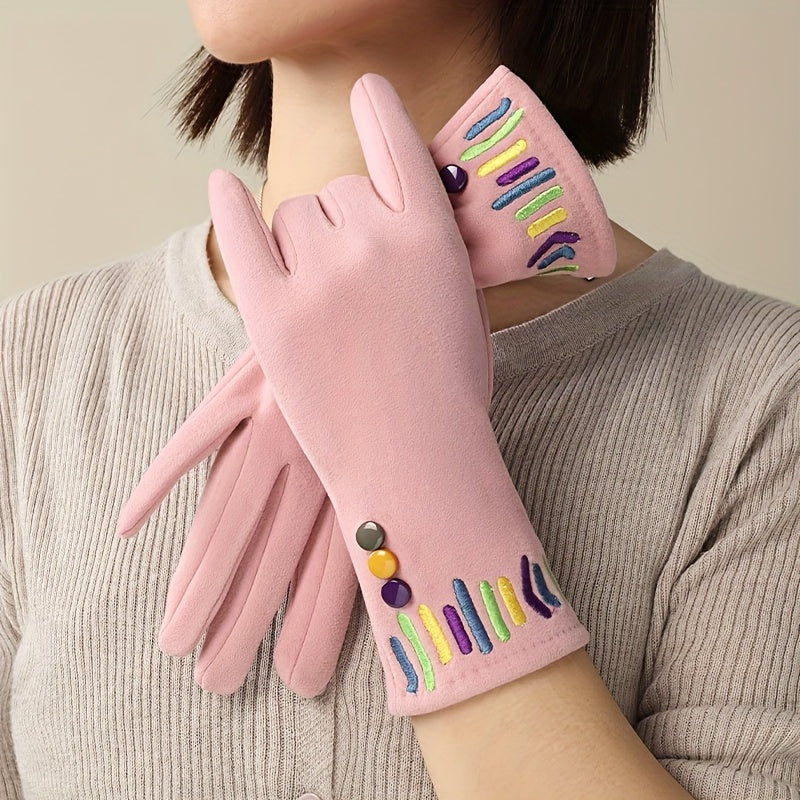 Gants femme roses portés, broderie multicolore et trois boutons