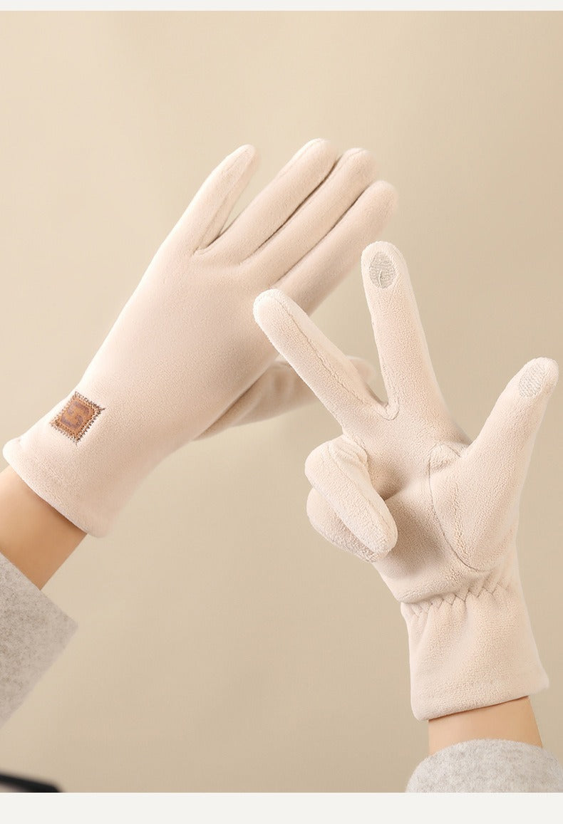 Gants femme polaire, portés à vélo