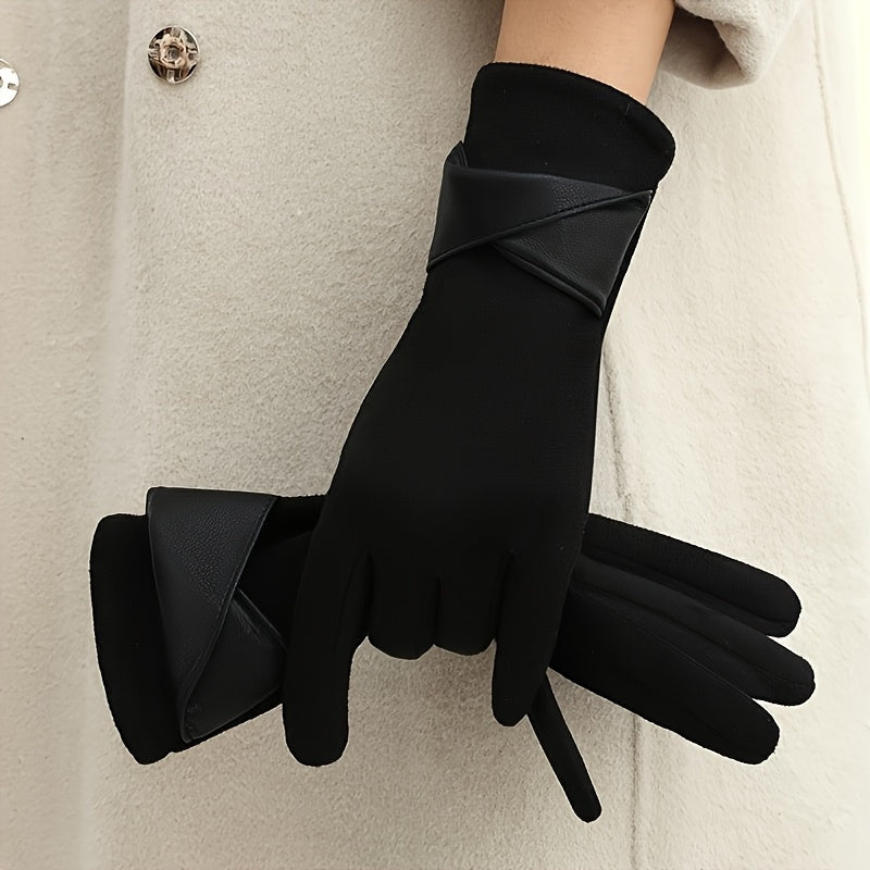 Gants femme portés à vélo