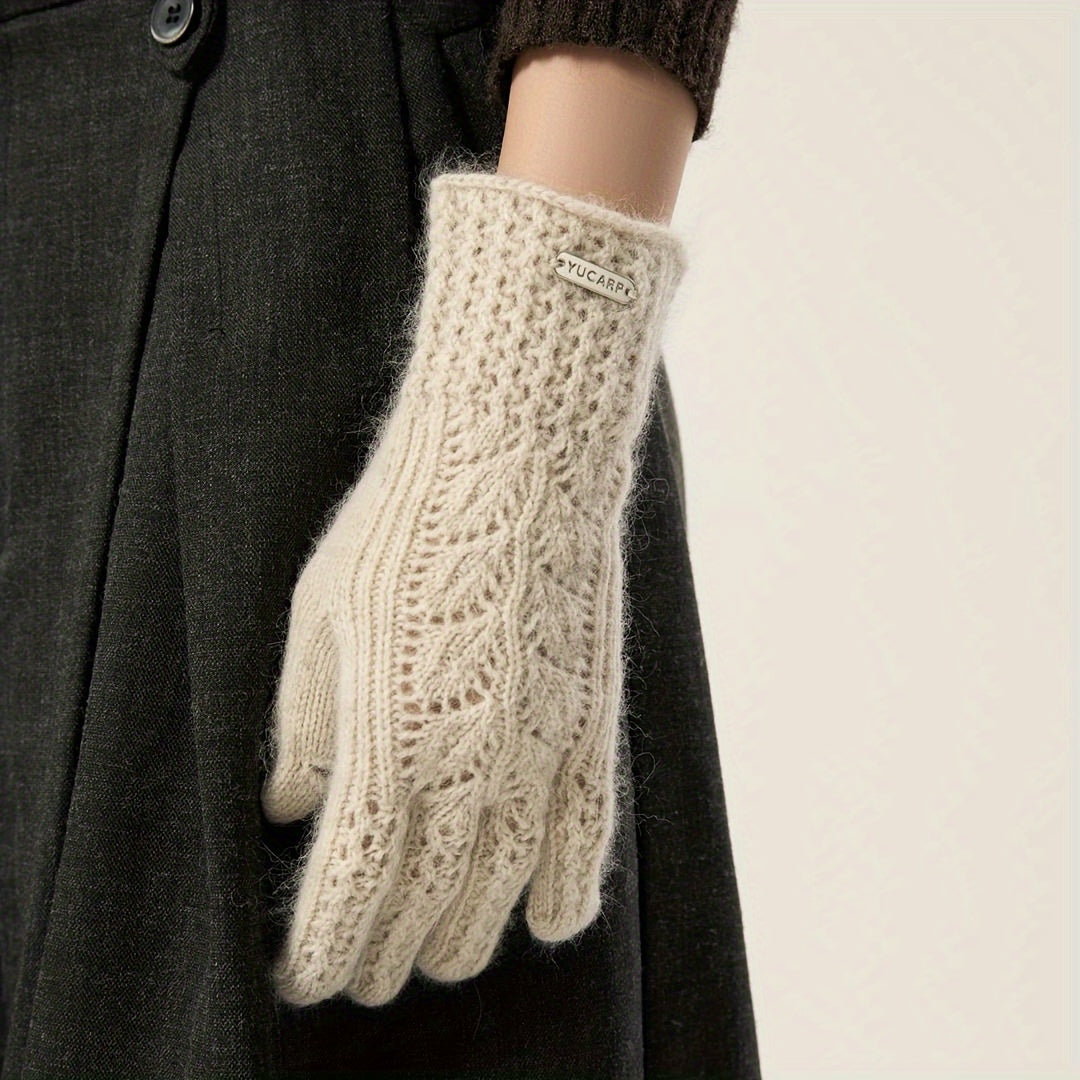 Gants femme en laine, plusieurs coloris présentés ensemble
