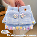 Gants enfant coloris bleu, mi-doigts à rabat