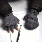 Gants enfant coloris gris, mi-doigts à rabat