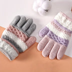 Gants enfant maternelle, vue détail