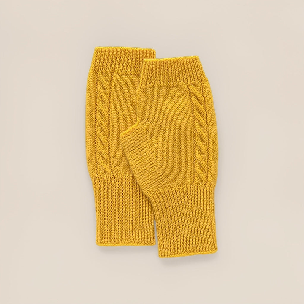 Mitaine femme en laine et cachemire, tricot torsadé et poignet côtelé