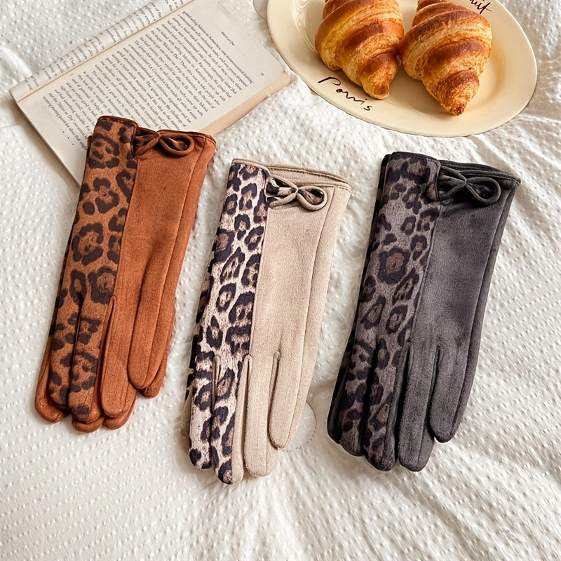Gants femme, détail du nœud décoratif