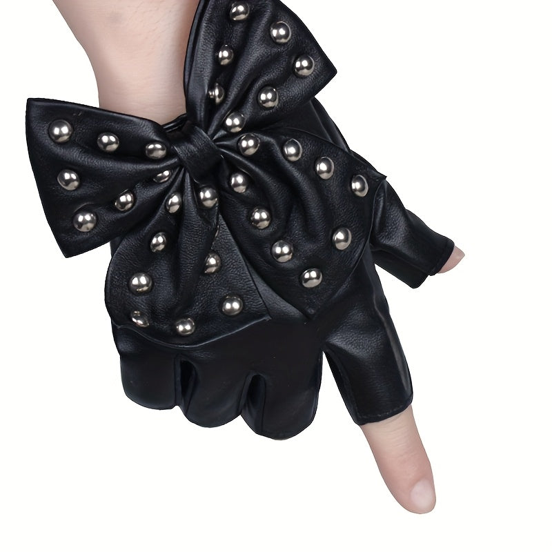 Mitaine femme similicuir noir, nœud clouté porté