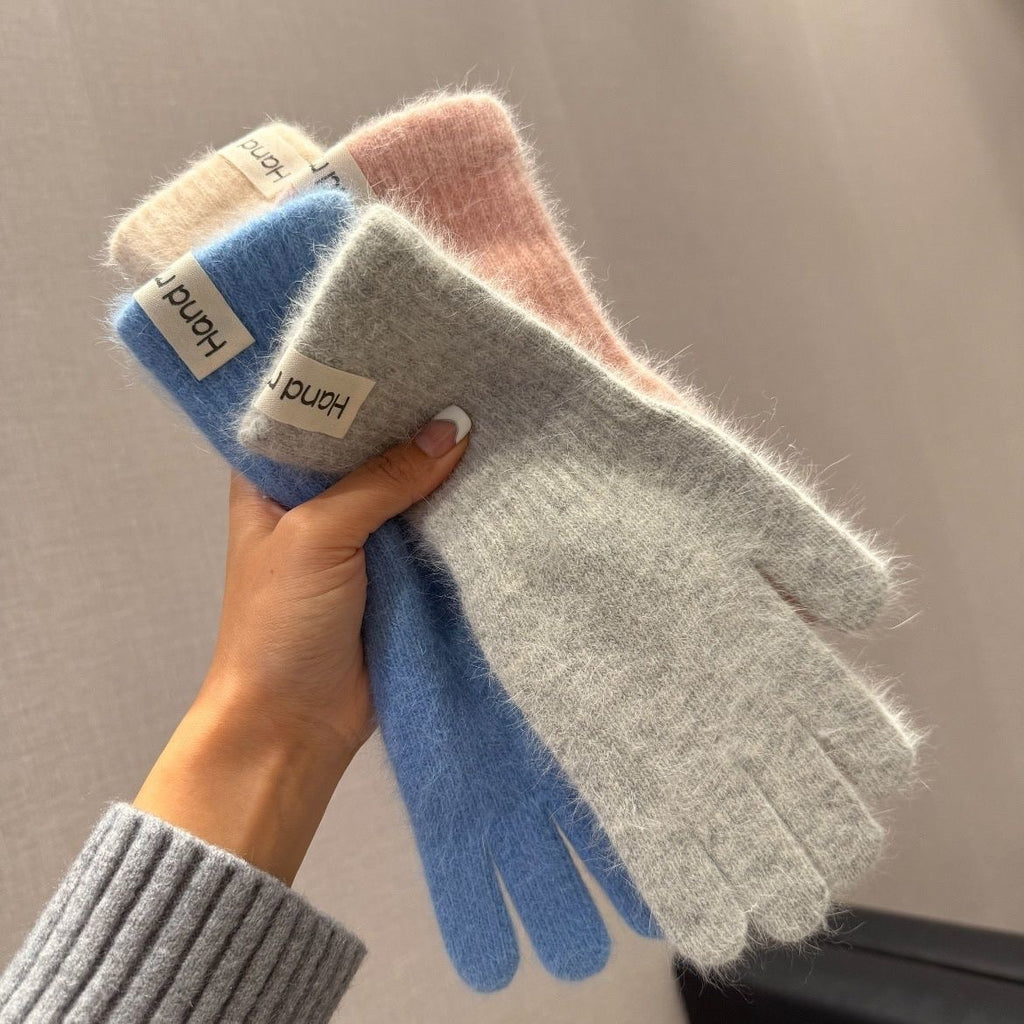 Gants femme longs, vue rapprochée du poignet