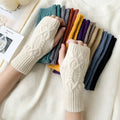 Mitaine femme tricot blanc cassé, vue de face