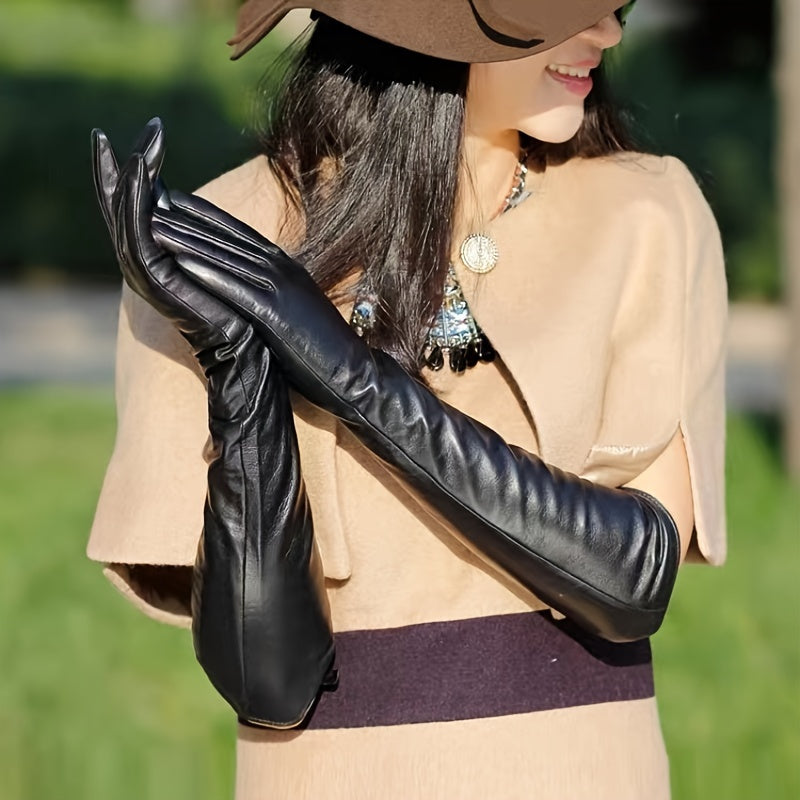 Gants similicuir femme longs, vue rapprochée