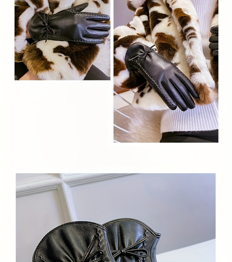 Gants femme noirs, paire posée à plat