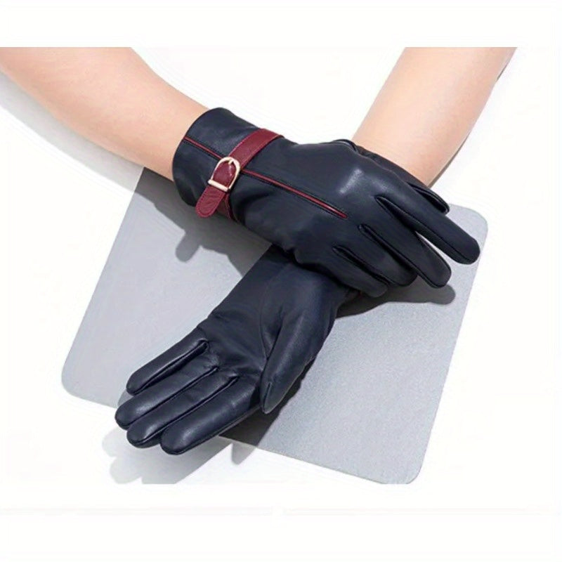 Gants femme peau de mouton, détail de la bride bouclée au poignet