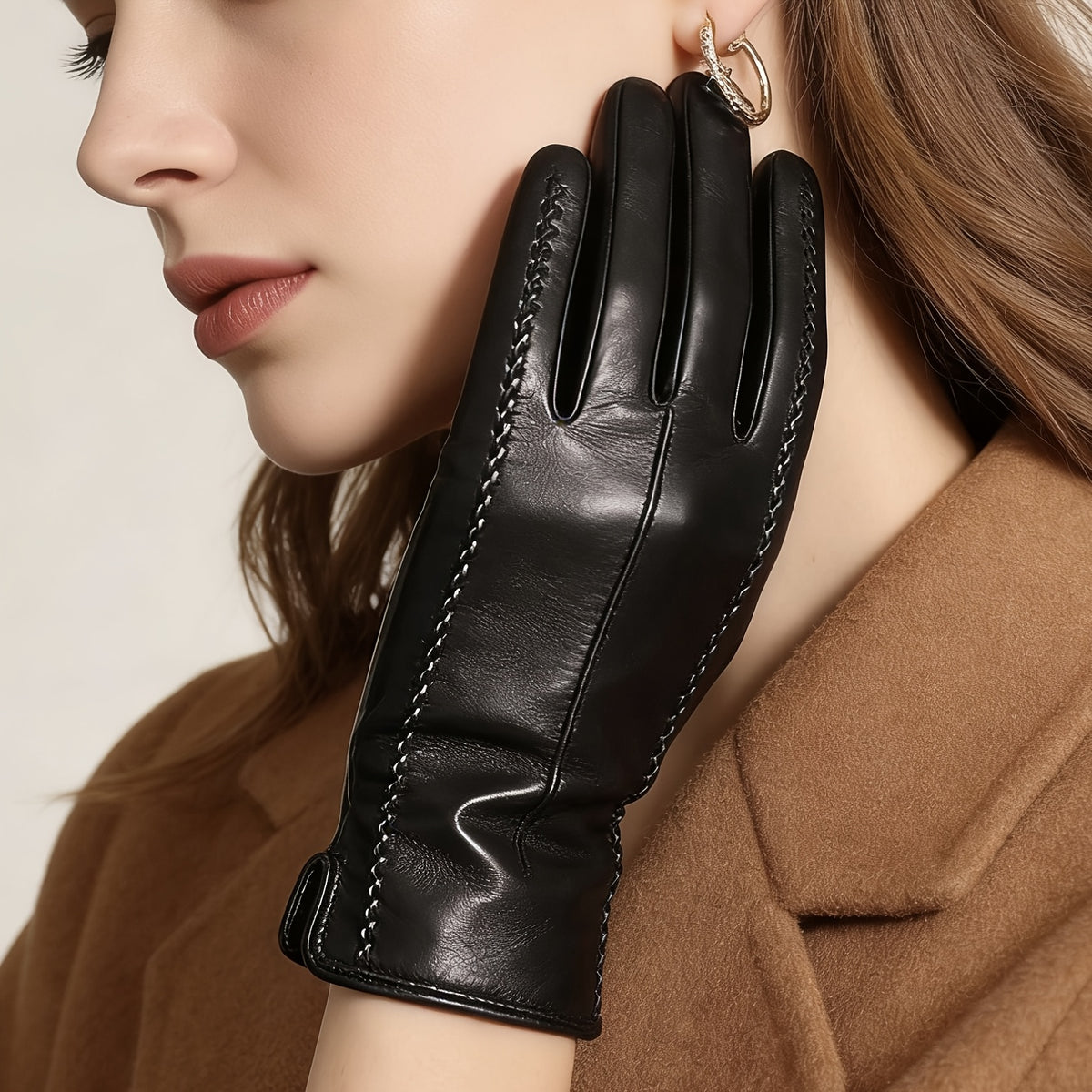 Gants cuir femme noir, vue de profil
