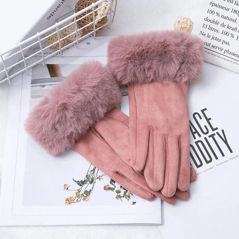 Gants femme suédine, coloris rose poudré, bordure fourrure