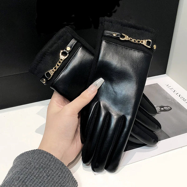 Gants femme similicuir, présentation de la paire