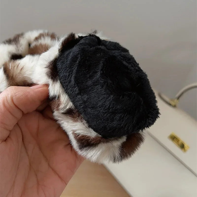 Gant femme en cuir PU, présentation du revers léopard