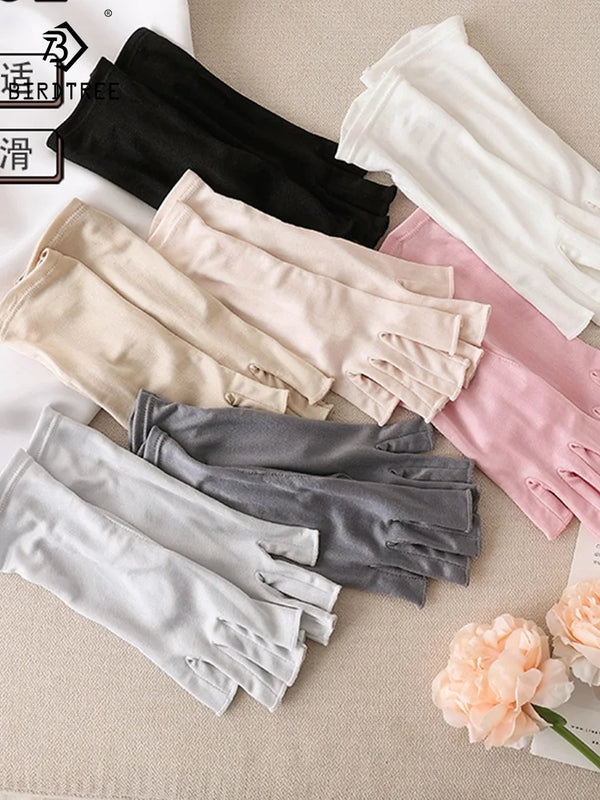 Mitaines femme en soie, les sept coloris présentés ensemble