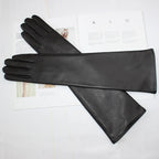 Gants cuir femme longs, coloris chocolat, vue rapprochée