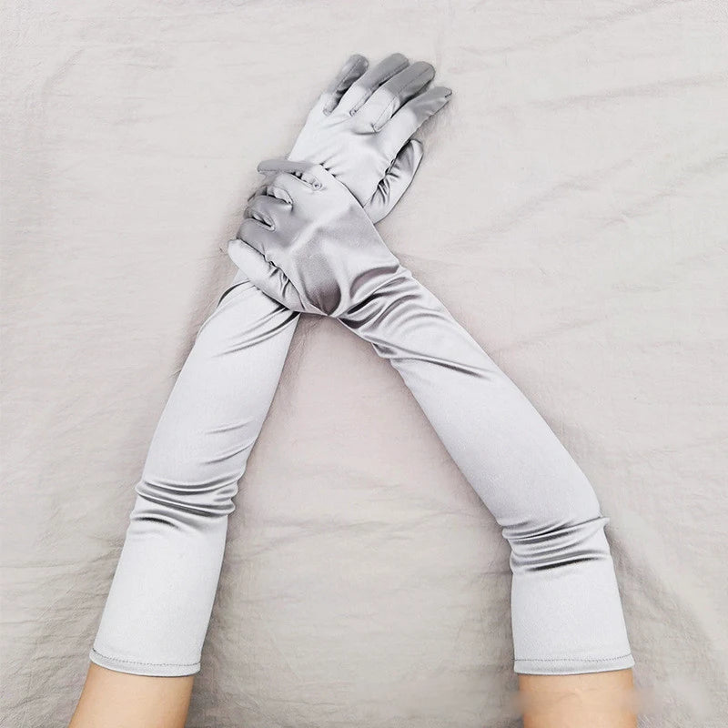 Gant long femme en satin gris, 55 cm, posé à plat