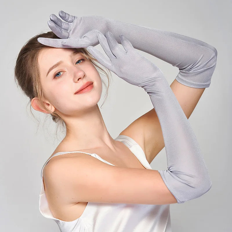 Gant femme long gris en soie, vue de face