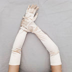 Gant long femme en satin champagne, 55 cm, posé à plat