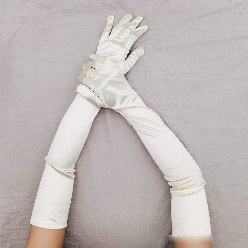 Gants longs femme en satin ivoire, vue de la paire complète