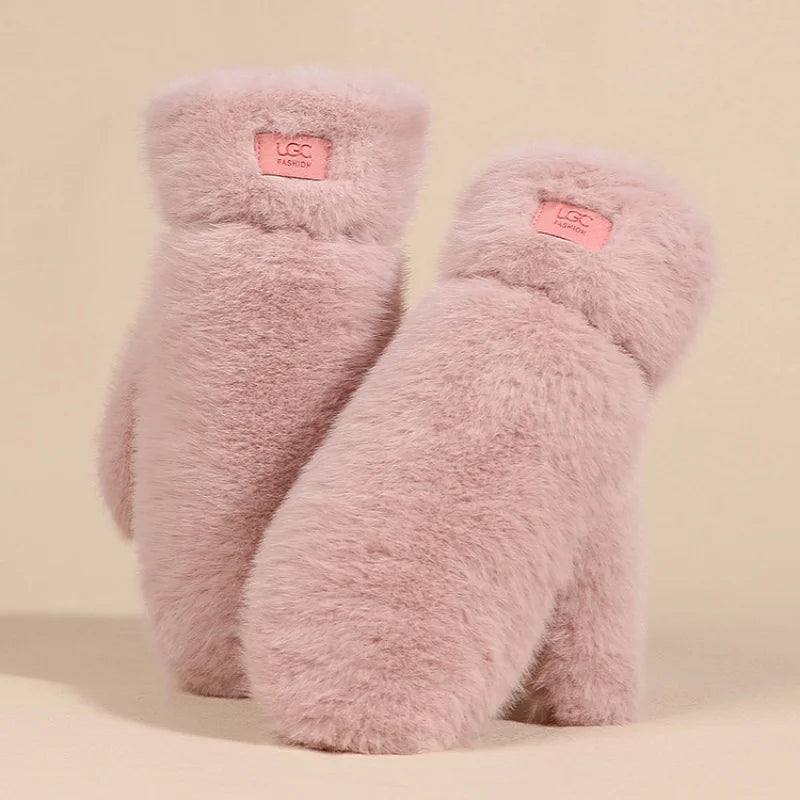 Moufle femme rose en fausse fourrure
