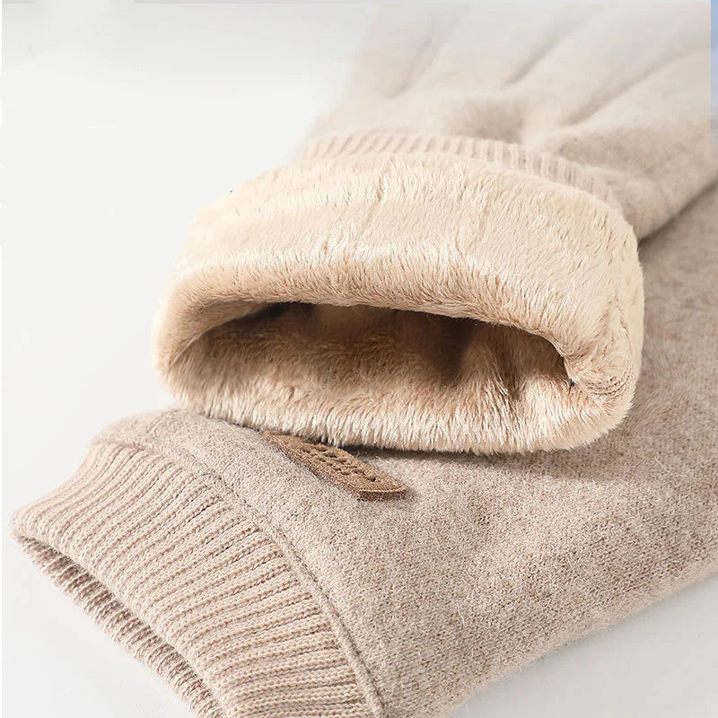 Gant femme en cachemire, détail de la doublure peluche