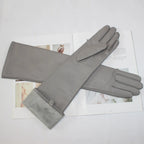 Gants cuir femme longs, coloris gris, doublure velours visible au poignet