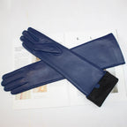Gants cuir femme longs, coloris bleu marine, posés à plat