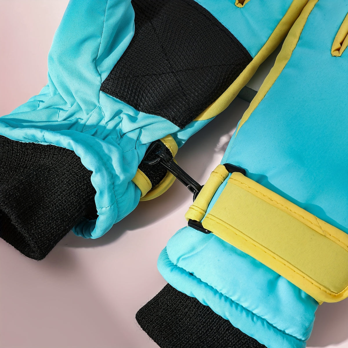 Gants enfant bicolores, vue détail
