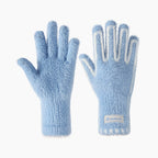 Paire de gants femme bleu clair en peluche, vue à plat recto-verso