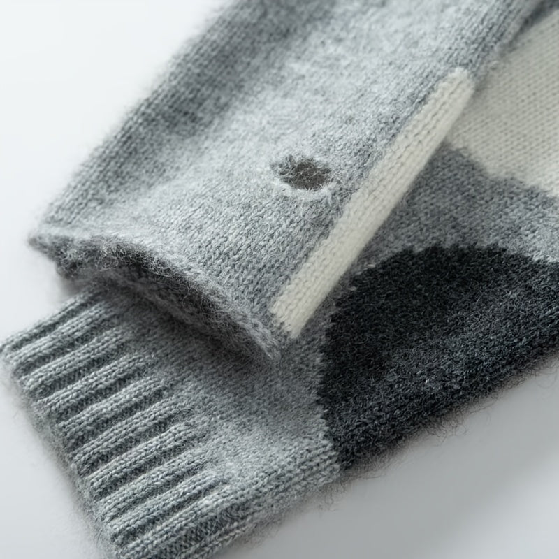 Gant demi-doigts gris clair, détail du poignet