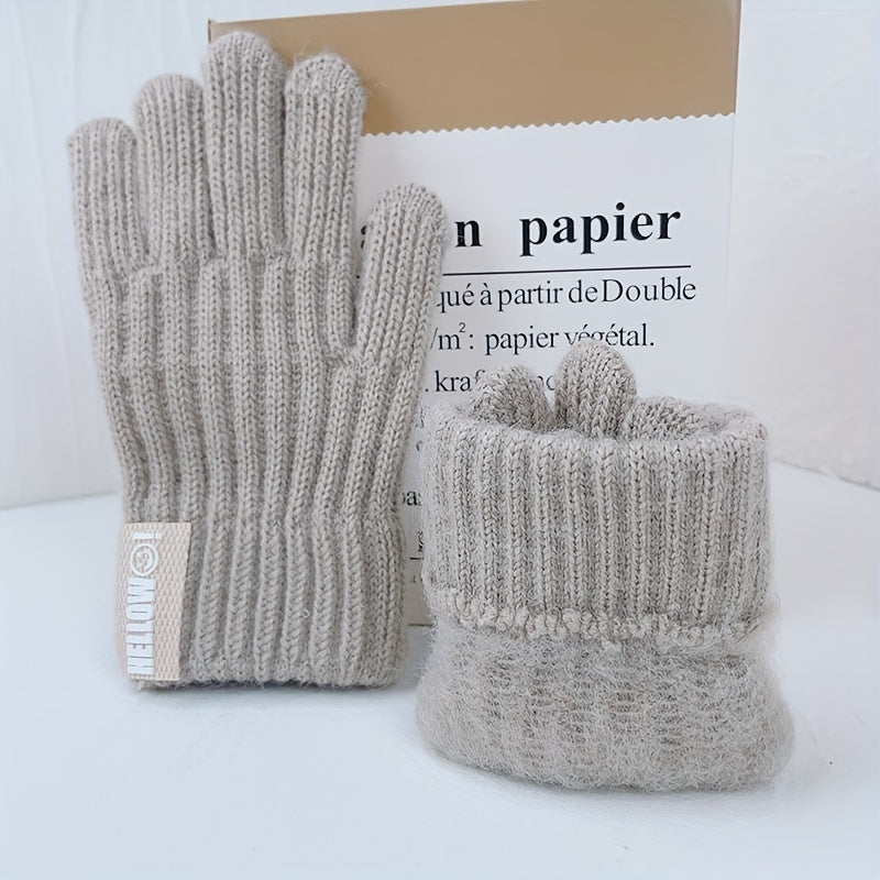 Gants enfant en laine tricotée, vue détail