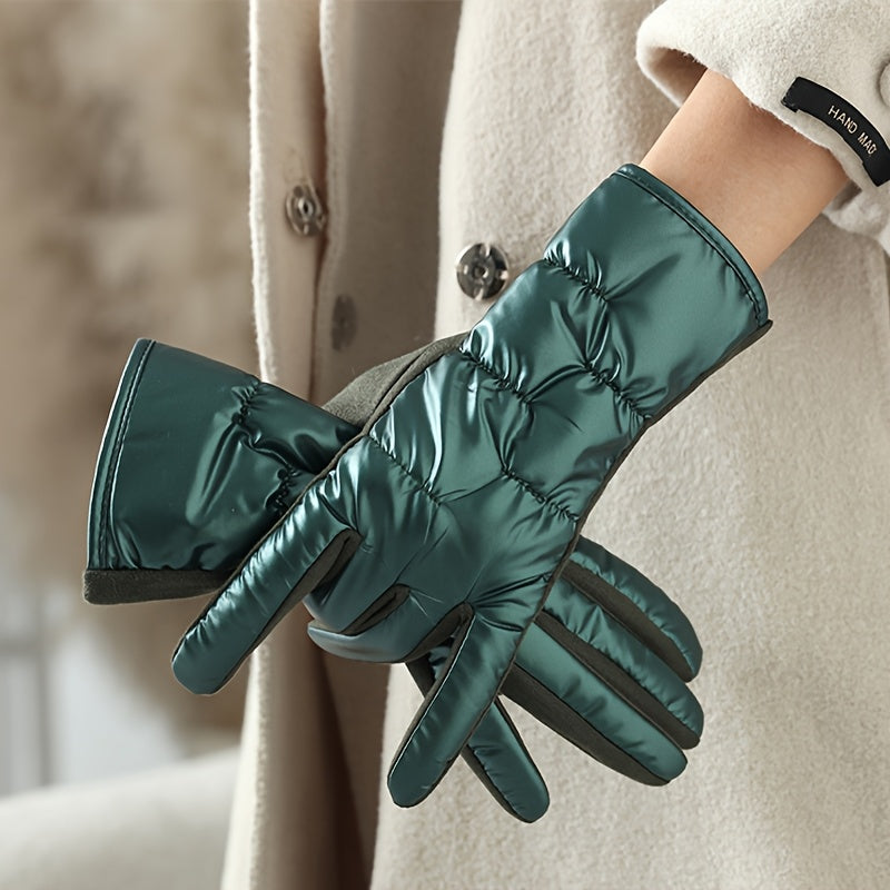 Gants femme tactiles duveté, plusieurs coloris présentés ensemble