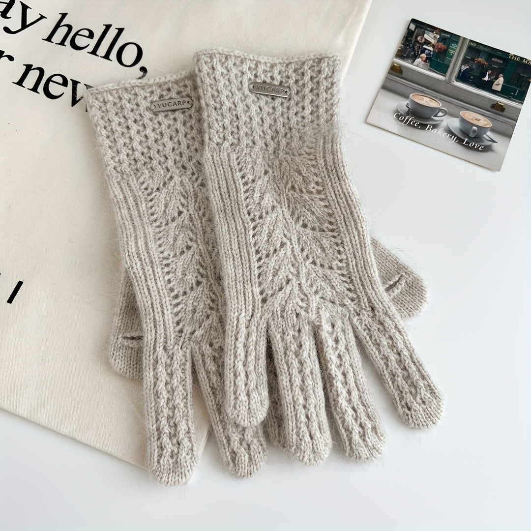 Gant femme en laine crochetée gris clair, motif ajouré