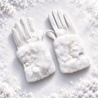 Paire de gants femme blancs à manchette fausse fourrure, vue de dessus