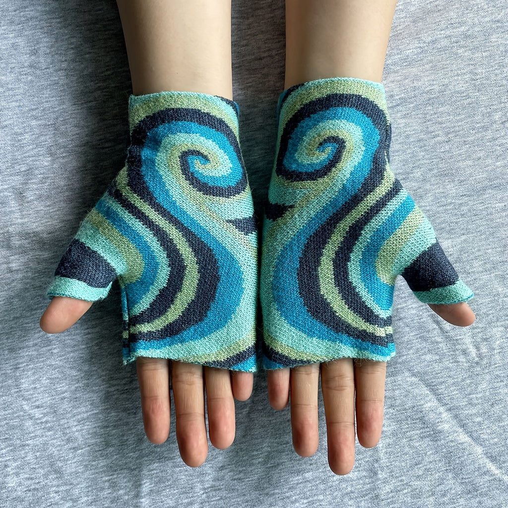 Mitaines femme bleu clair portées, pulpe des doigts à l'air libre